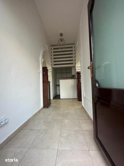 Spațiu comercial, de 130 mp, în Centrul Civic
