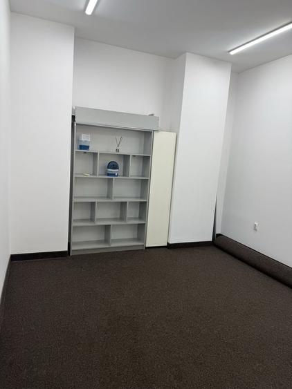 Spațiu comercial, de 22 mp, în Central