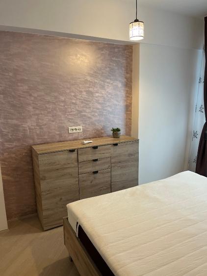 Apartament cu 3 camere decomandat, mobilat în Tineretului