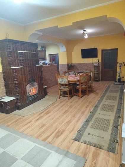 Casă cu 3 camere în Central