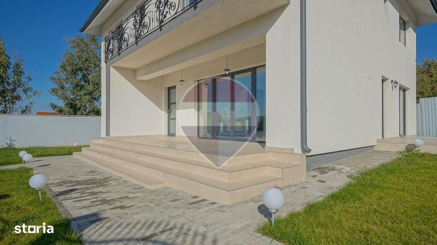Casă cu 4 camere decomandat în Bunloc