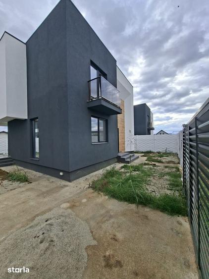 Casa/Vila Parter + 1Etaj/4 camere/Com.Berceni/Comision 0% - 13
