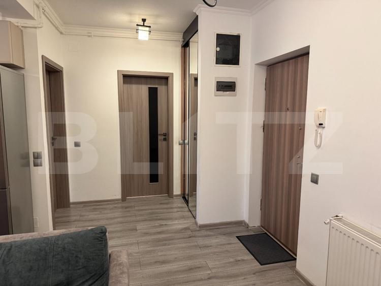 Apartament cu 2 camere semidecomandat, mobilat în Europa