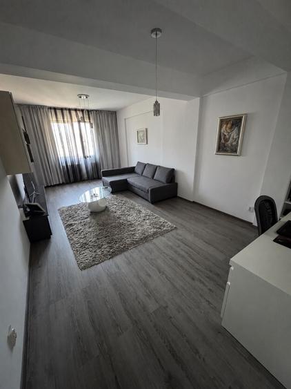 Apartament cu 2 camere decomandat în Olteni