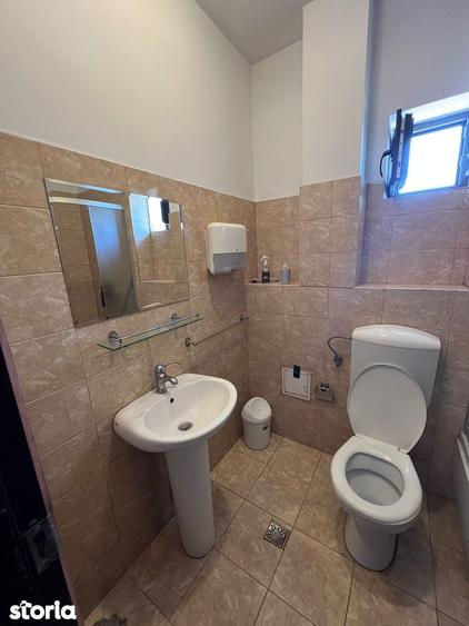 Apartament cu 3 camere, mobilat în Colentina