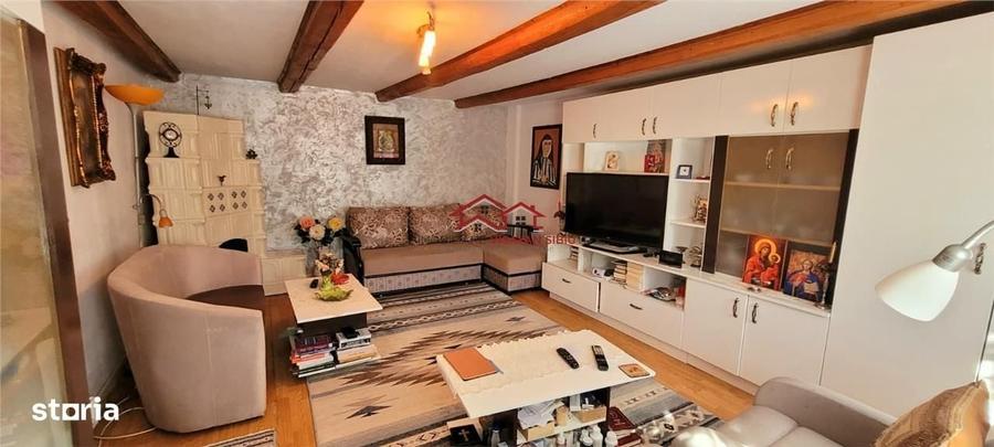 Casă cu 4 camere în Cisnădioara