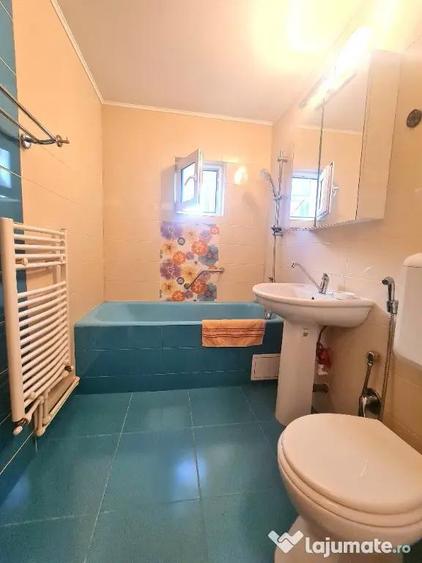 Apartament cu 3 camere decomandat în Dorobanți