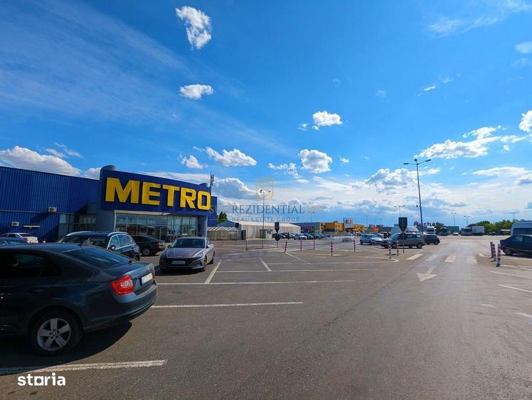 Apartament cu 3 camere decomandat în Berceni