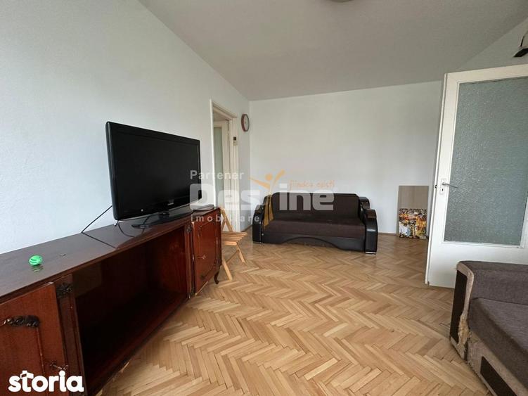 Apartament 3 camere semidecomandat in apropierea statiei de metrou Ian - 14