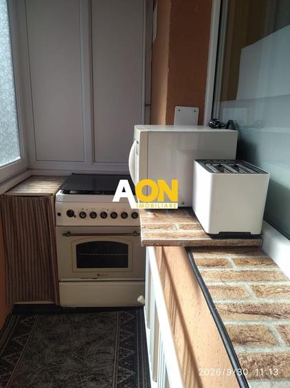 Apartament cu 2 camere semidecomandat, mobilat în Cetate