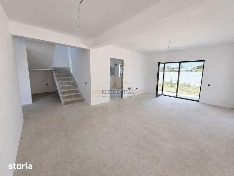 Casă cu 5 camere cu Teren 420 Mp în Vidra