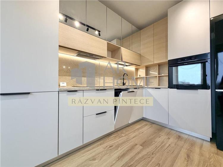 Apartament cu 3 camere decomandat, mobilat în Mărășești