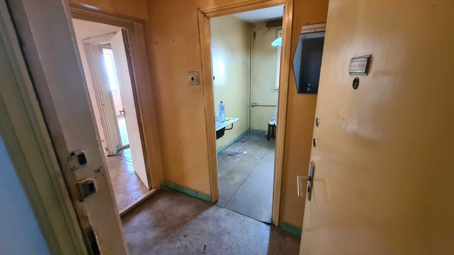 Apartament cu 2 camere semidecomandat în Iancului
