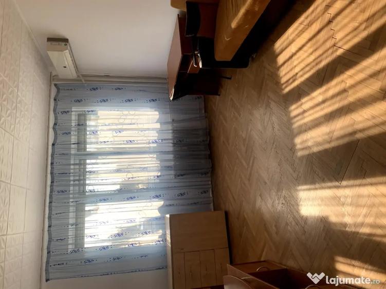 Garsonieră decomandată în Republicii