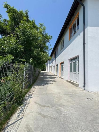 Birou, 450 mp în Sud