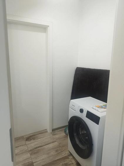 Apartament cu 3 camere semidecomandat în Șagului