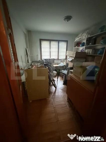 Apartament 4 camere, parter, decomandat M3 - 9