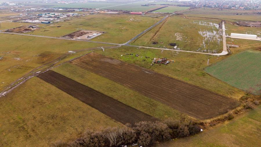 Teren Construcții intravilan de 5000 mp, în 6 Vânători