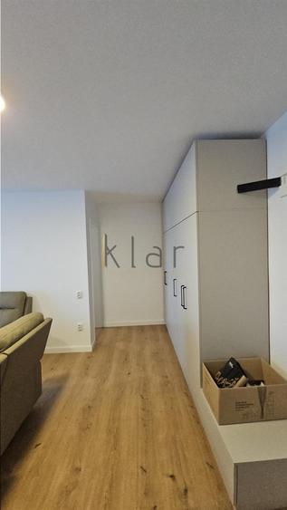 Apartament cu 2 camere semidecomandat, mobilat în Sopor