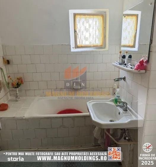 Apartament cu 3 camere decomandat în Găvana