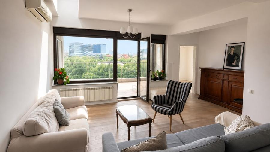 Apartament cu 4 camere decomandat în Floreasca