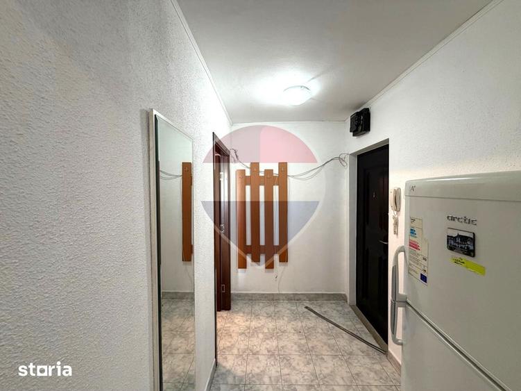 Apartament 2 camere semidecomandate , etaj 1/4 Strada Milcov - 5
