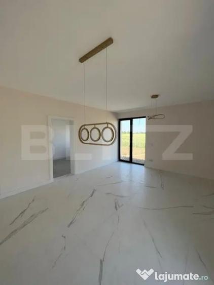 Casă cu 4 camere cu Teren 300 Mp în Central