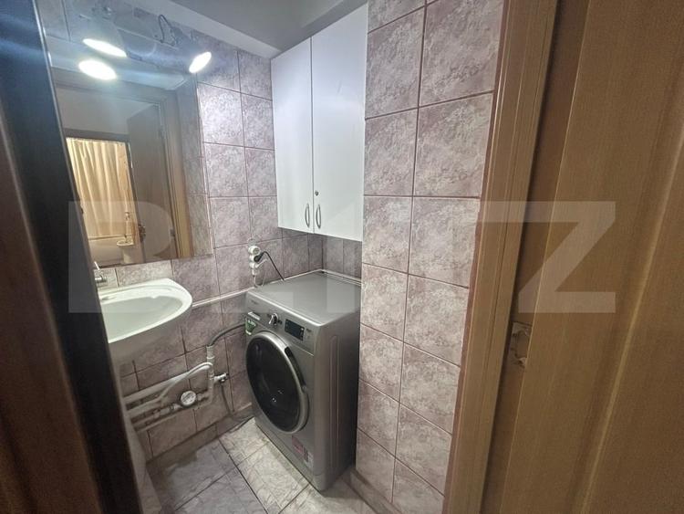 Apartament cu 3 camere, decomandat, centru-Universitate - 10