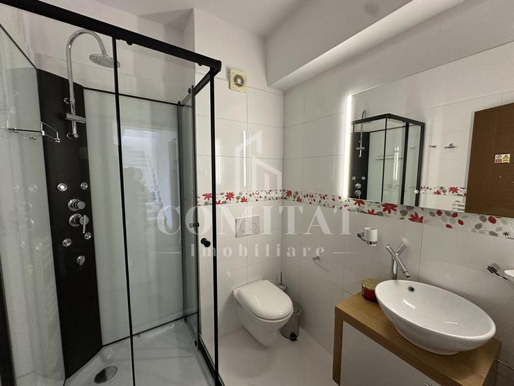 Apartament cu 5 camere semidecomandat, mobilat în Bună Ziua