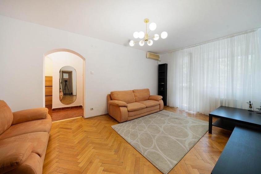 Doua camere, loc de parcare, vedere parc Gh. Petrascu, etaj 1/4, bloc reabilitat - 10