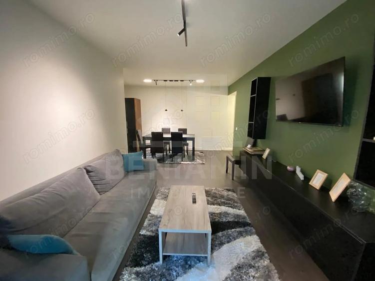 Apartament cu 3 camere semidecomandat în Central