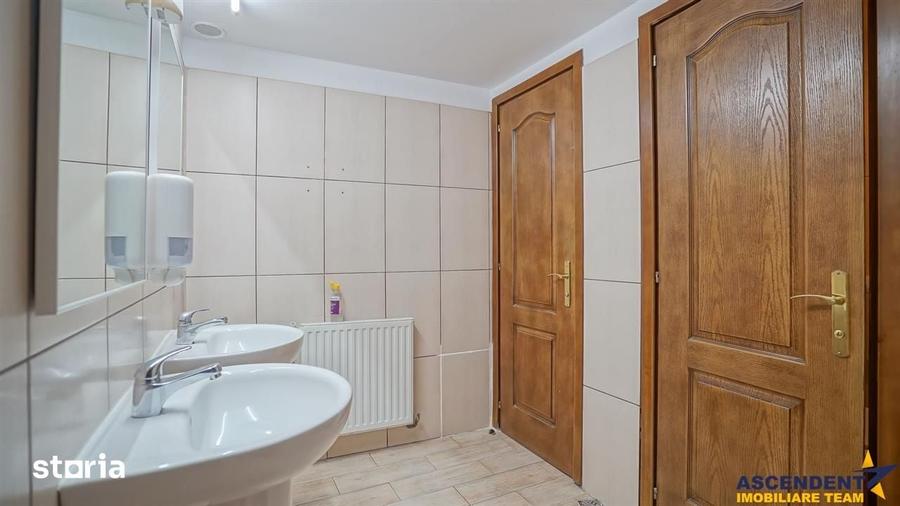 Spațiu comercial, de 250 mp, în Centrul Istoric
