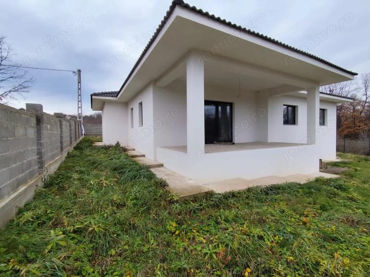 Vanzare | casa noua | nivel parter | living generos | 3 dormitoare - 2