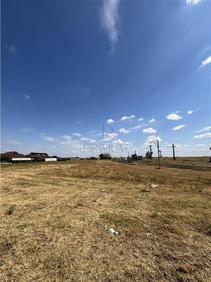 Teren intravilan de 1350 mp, în Moșnița Veche