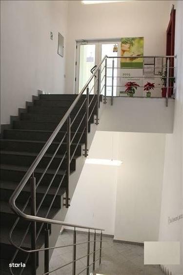 Spațiu comercial, de 204 mp, în Central