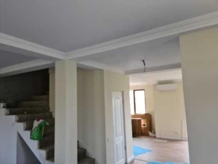 Casă cu 3 camere cu Teren 175 Mp în Central