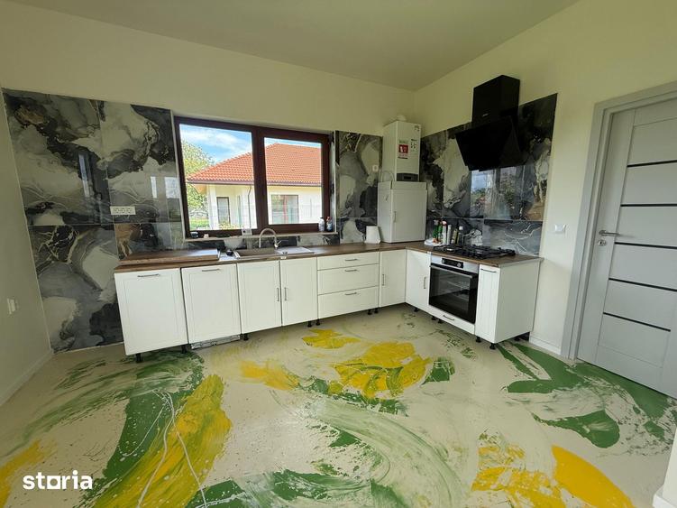 Casă cu 4 camere cu Teren 750 Mp în Jucu