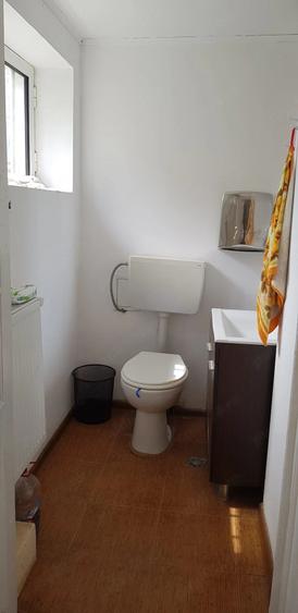 Spațiu comercial, de 150 mp, în Central