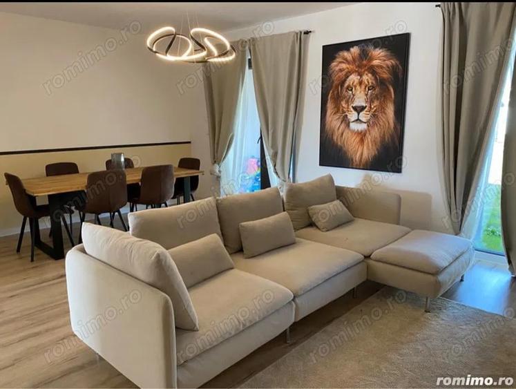 Casă cu 4 camere cu Teren 300 Mp în Dumbrăvița