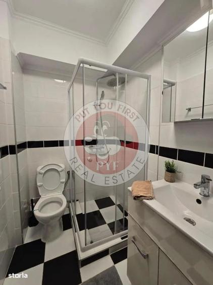Apartament cu 2 camere semidecomandat, mobilat în Romană