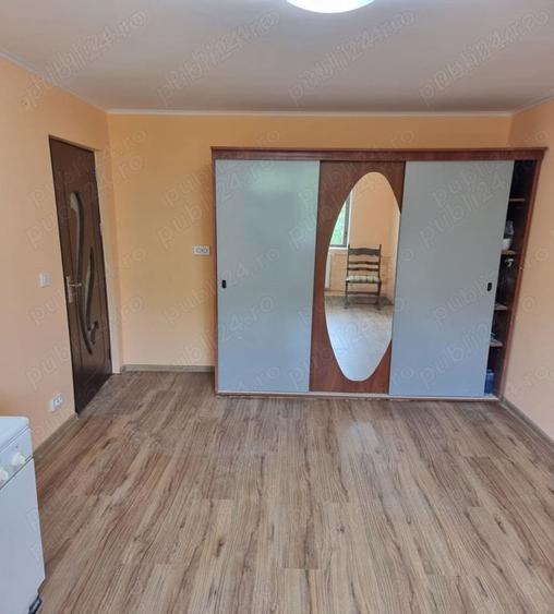 Garsonieră semidecomandată în Badea Cârțan