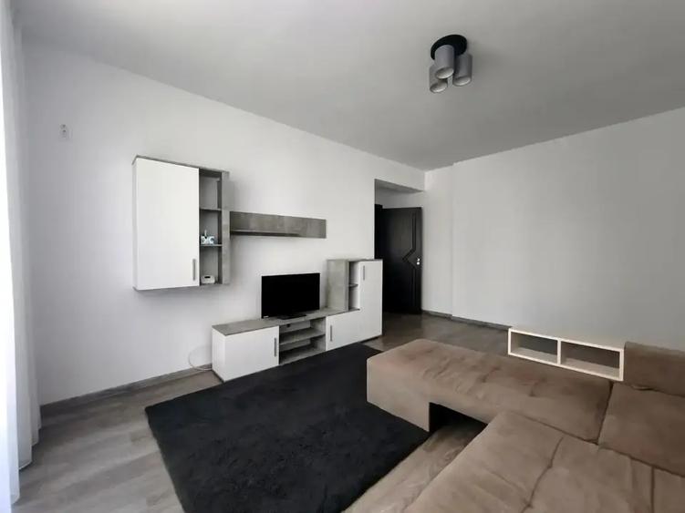 Apartament cu 3 camere decomandat, mobilat în Theodor Pallady