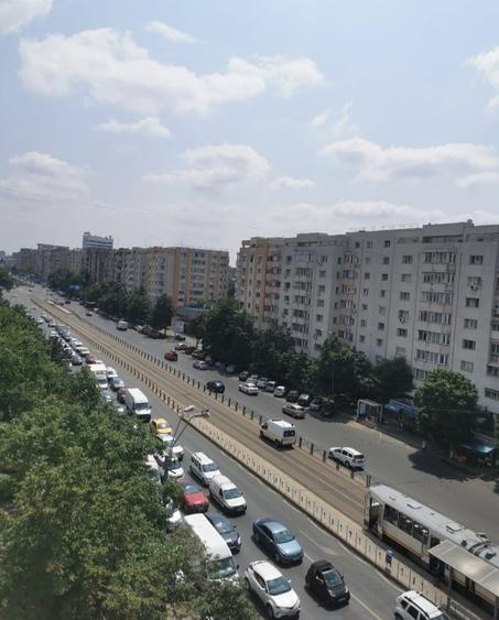 Apartament cu 2 camere semidecomandat în Iancului