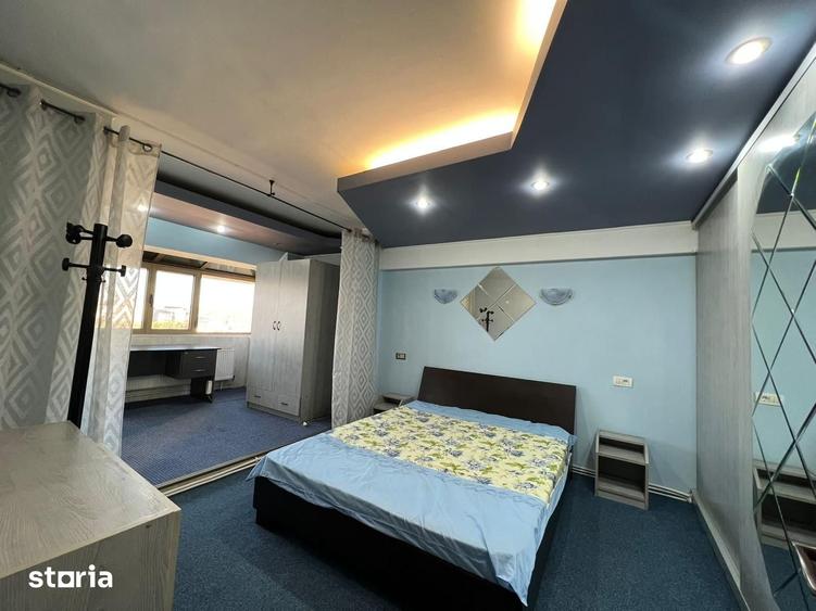 Apartament cu 4 camere decomandat în Central