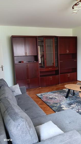 Apartament cu 2 camere decomandat în Trei Stejari