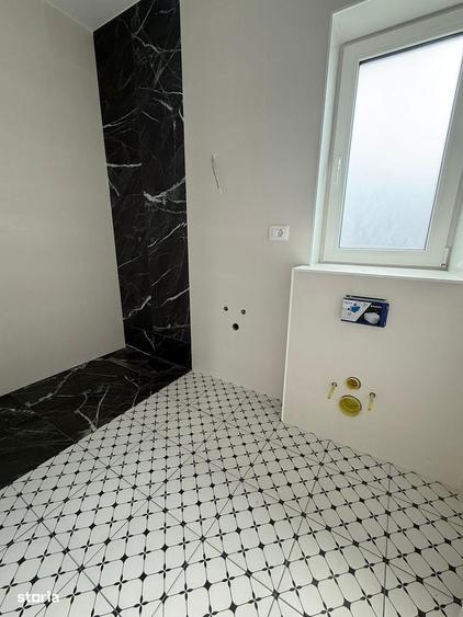 Casă cu 4 camere cu Teren 420 Mp în Valea Adâncă