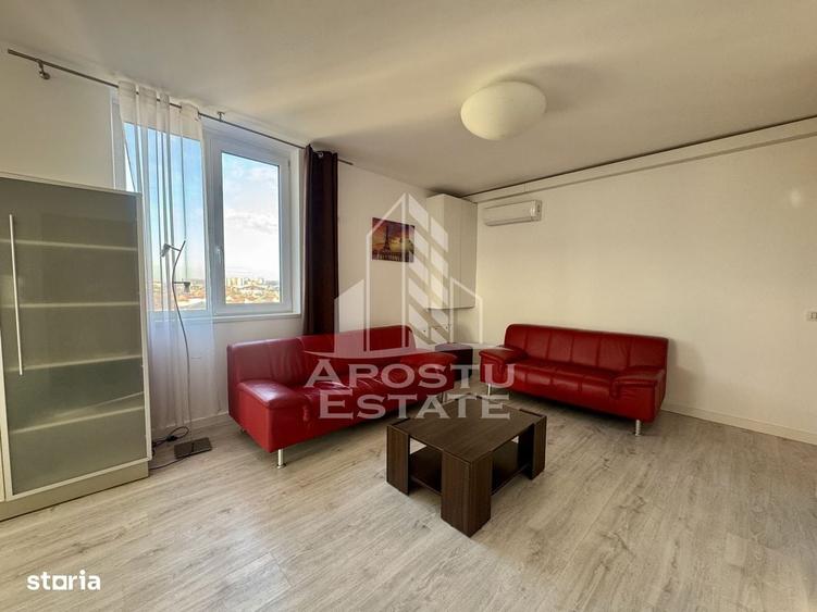 Apartament cu 3 camere semidecomandat în Simion Bărnuțiu