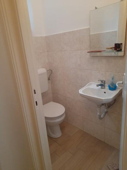 Duplex cu 4 camere cu Canalizare în Semicentral