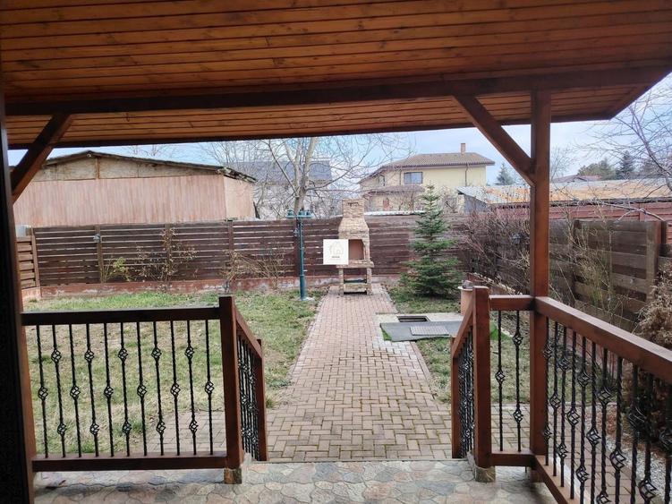 Casă individuală cu 4 camere cu Teren 455 Mp în Crevedia