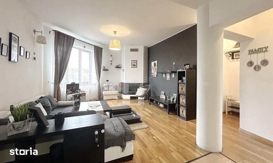 Casă cu 7 camere cu Teren 178 Mp în Florilor